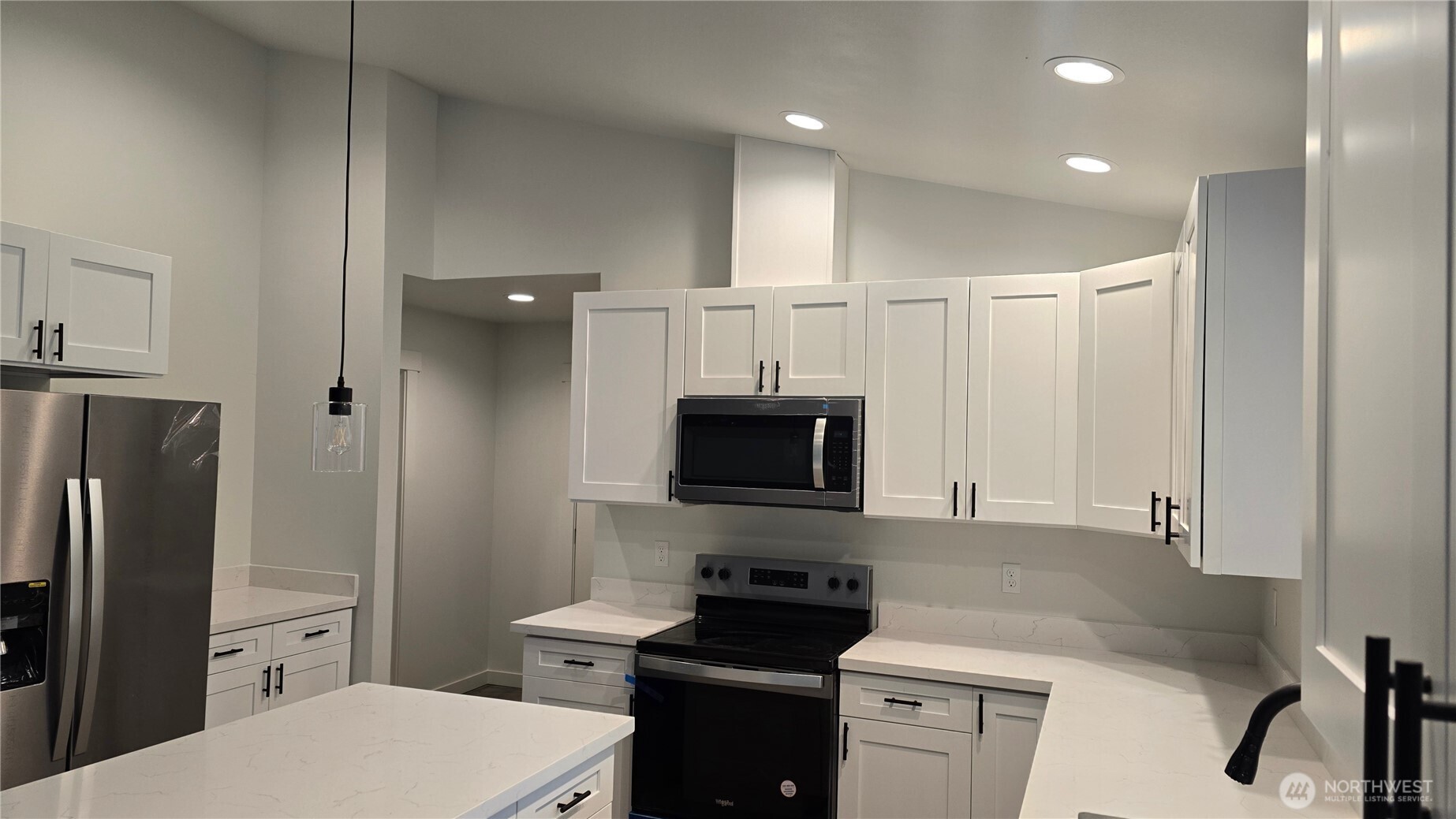 400 E McLane Cove Drive