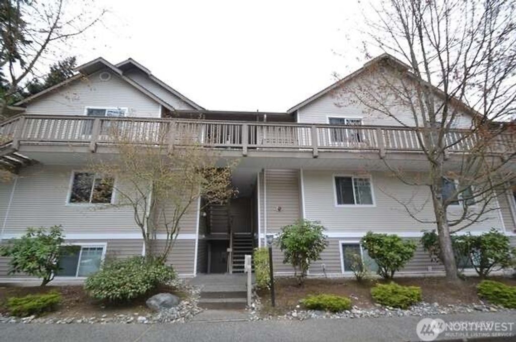 Photo of 11527 Hwy99 #E304, Everett, WA 98204 (MLS # 2468129)