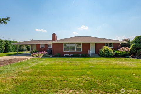 Photo of 21807 SW 1 Road, Quincy, WA 98848 (MLS # 2428023)