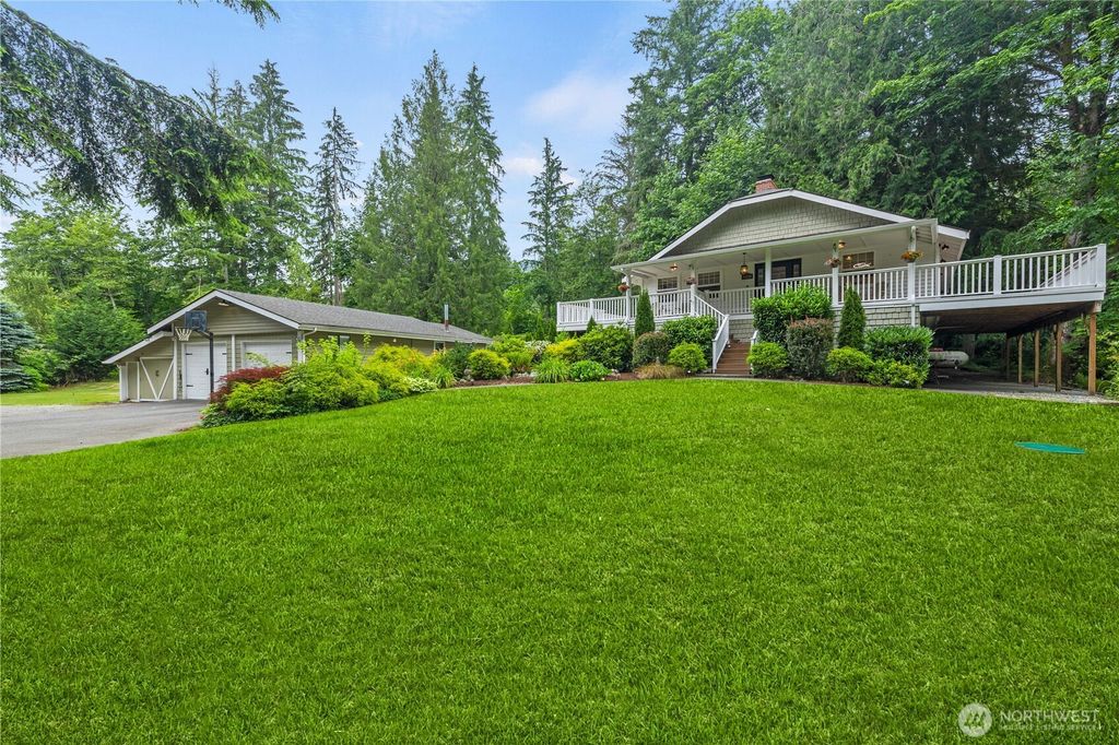 Photo of 16820 269th Avenue SE, Issaquah, WA 98027 (MLS # 2398437)