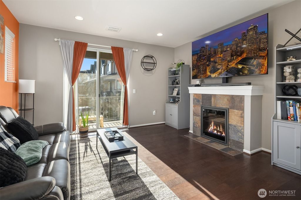 Photo of 1903 112th Place SE, Everett, WA 98208 (MLS # 2472145)