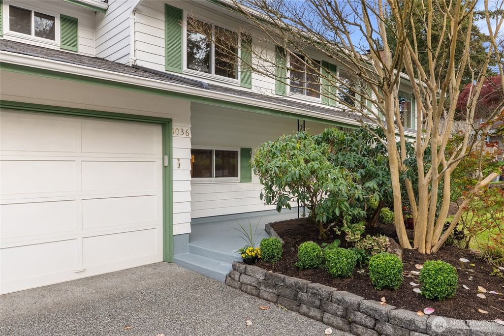 Photo of 1036 146th Avenue SE, Bellevue, WA 98007 (MLS # 2509106)