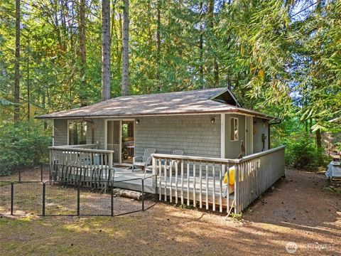 Photo of 625 E Pointes Drive W, Shelton, WA 98584 (MLS # 2435049)