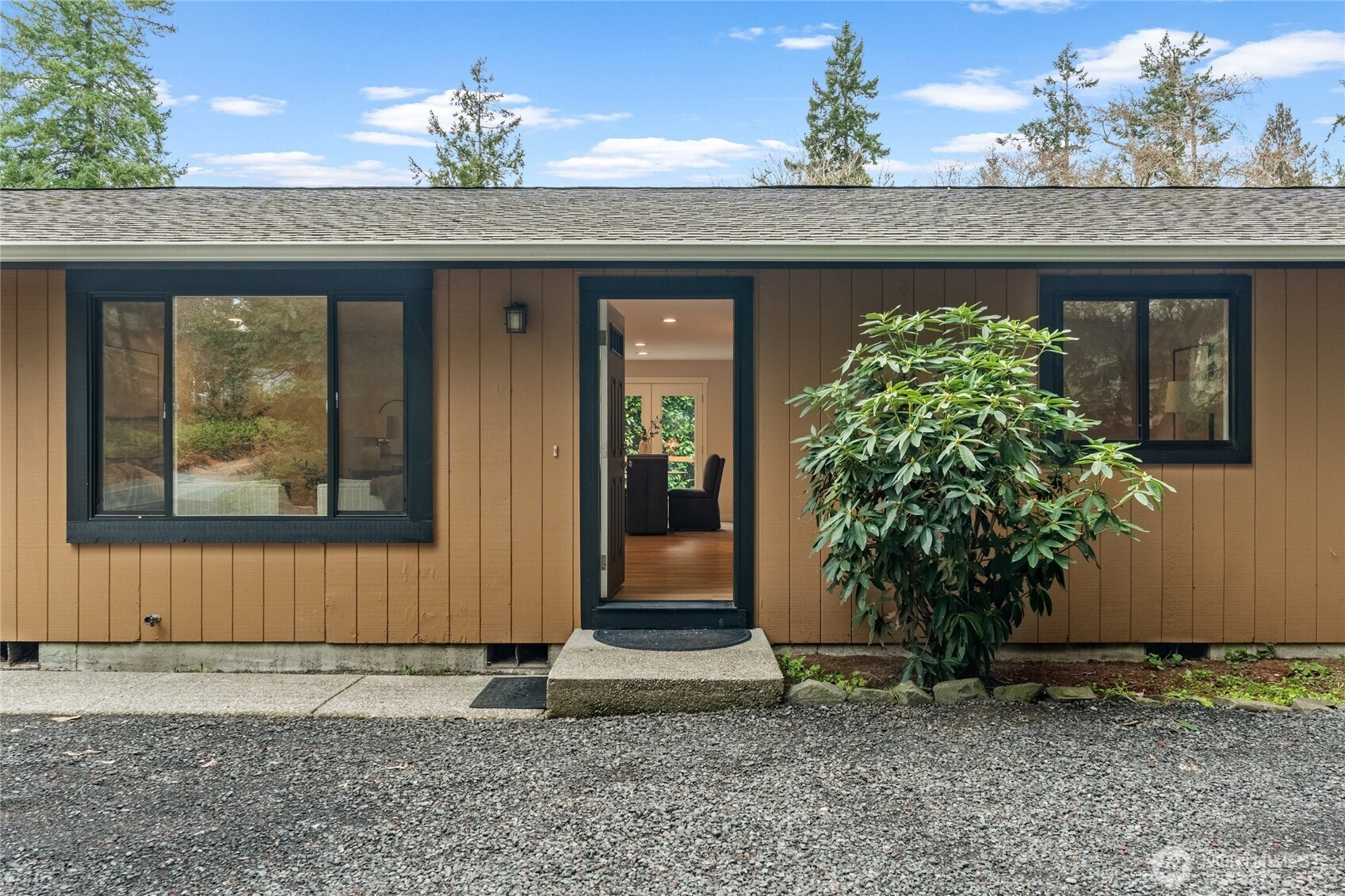 9713 128th Street NW