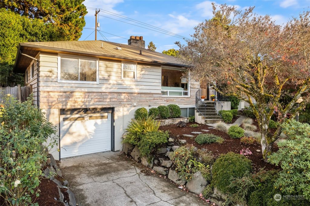 Photo of 5236 37th Avenue SW, Seattle, WA 98126 (MLS # 2011425)