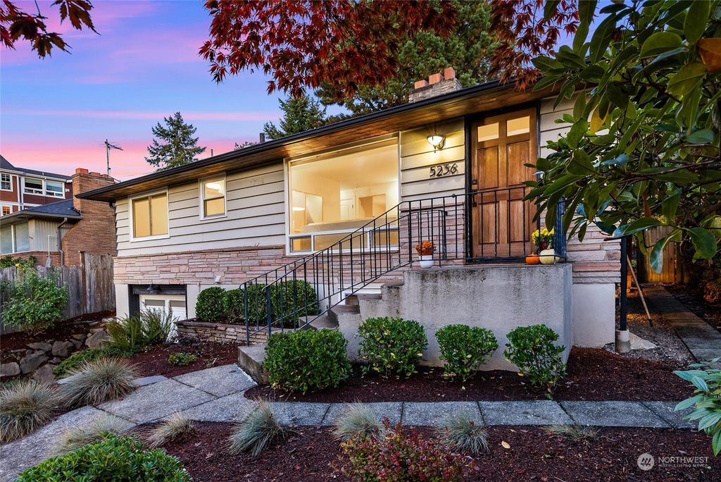 Photo of 5236 37th Avenue SW, Seattle, WA 98126 (MLS # 2011425)