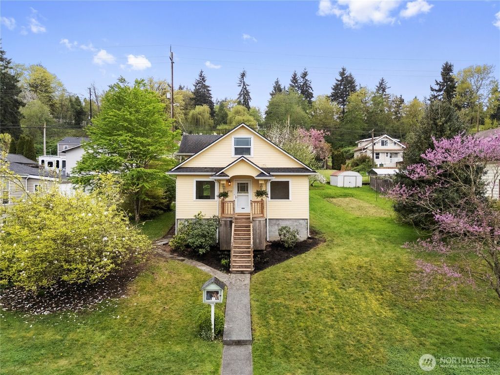 Photo of 4712 S 3rd Avenue, Everett, WA 98203 (MLS # 2512516)