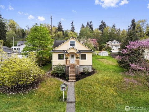 Photo of 4712 S 3rd Avenue, Everett, WA 98203 (MLS # 2512516)
