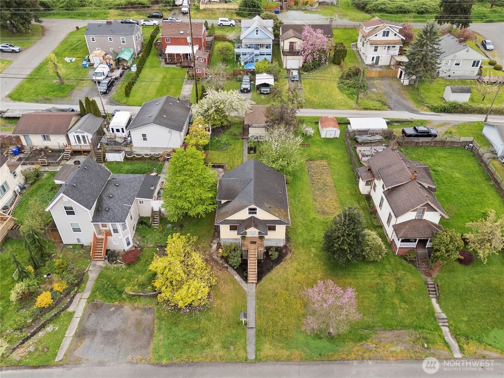 Photo of 4712 S 3rd Avenue, Everett, WA 98203 (MLS # 2512516)