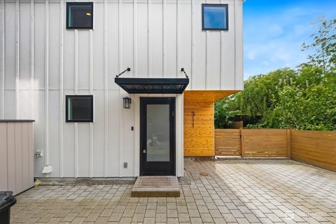 Photo of 311 NW 89th Street, Seattle, WA 98117 (MLS # 2523643)