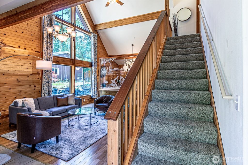Photo of 2837 S 354th Lane, Federal Way, WA 98003 (MLS # 2406899)