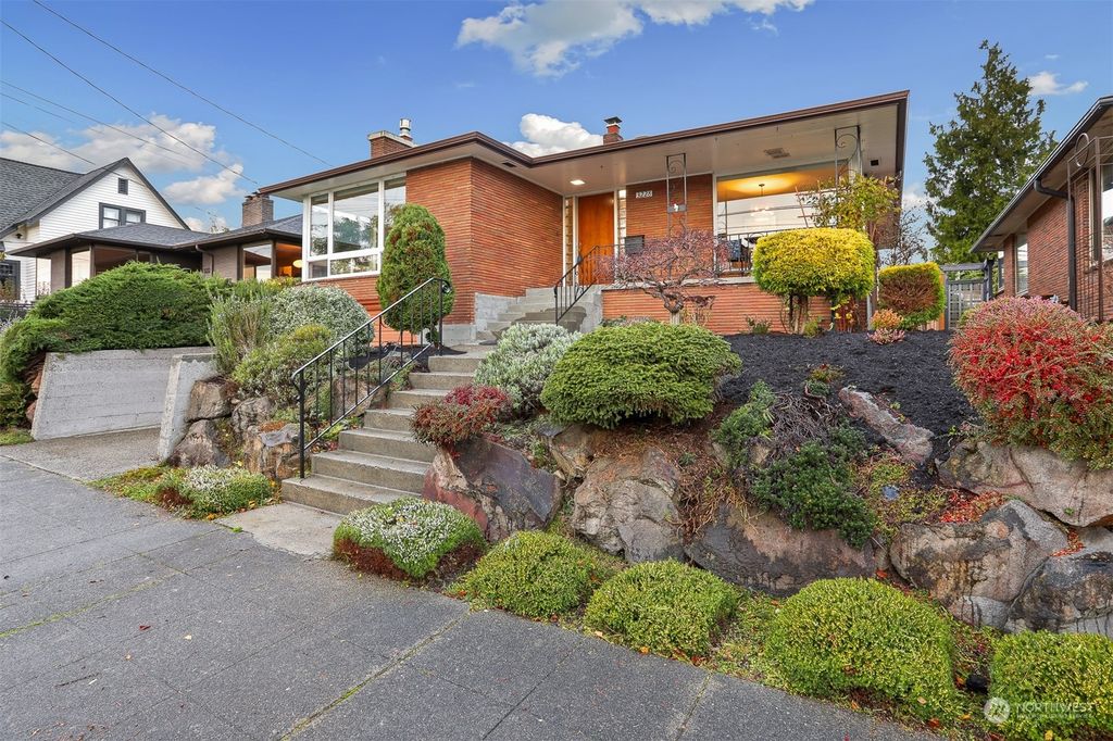 Photo of 3228 NW 74th Street, Seattle, WA 98117 (MLS # 2312442)