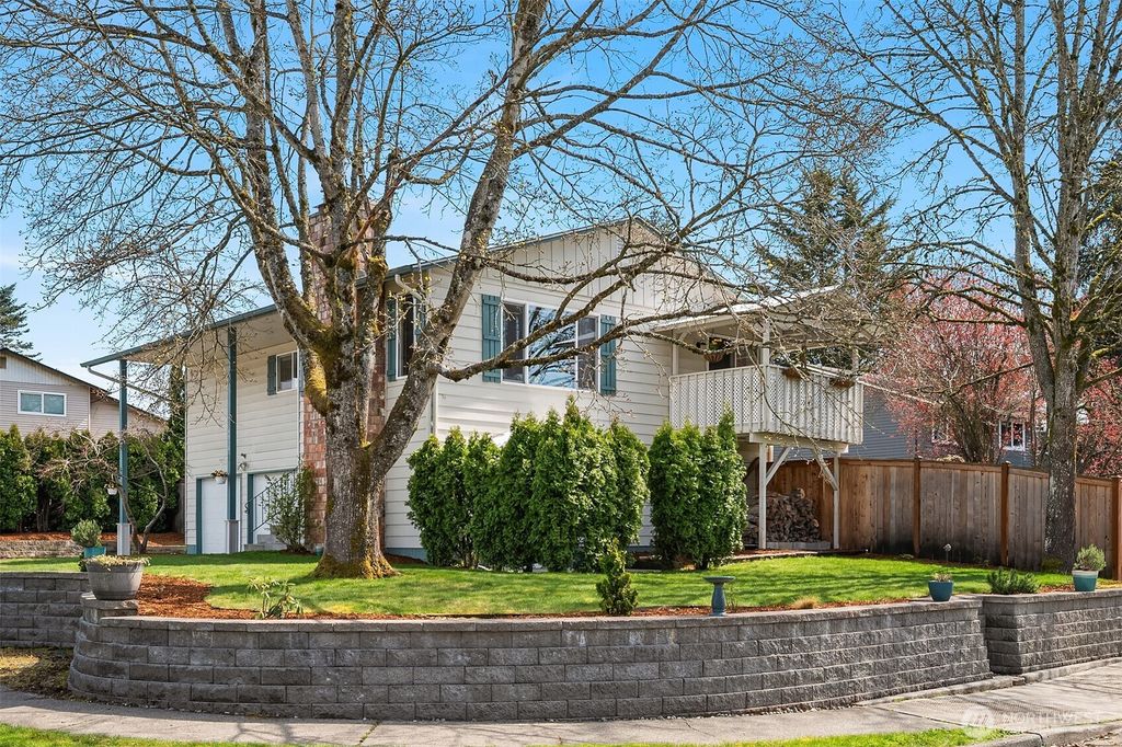 Photo of 4930 189th Street SW, Lynnwood, WA 98036 (MLS # 2503023)