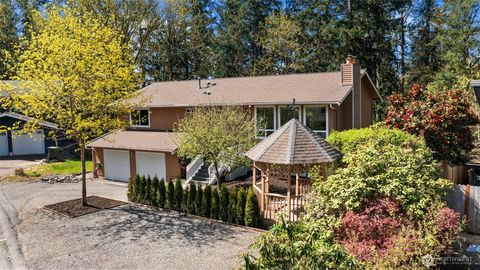 Photo of 1525 218th Place NE, Sammamish, WA 98074 (MLS # 2470262)
