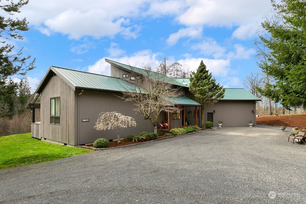 Photo of 17120 48th Street SE, Snohomish, WA 98290 (MLS # 2049985)