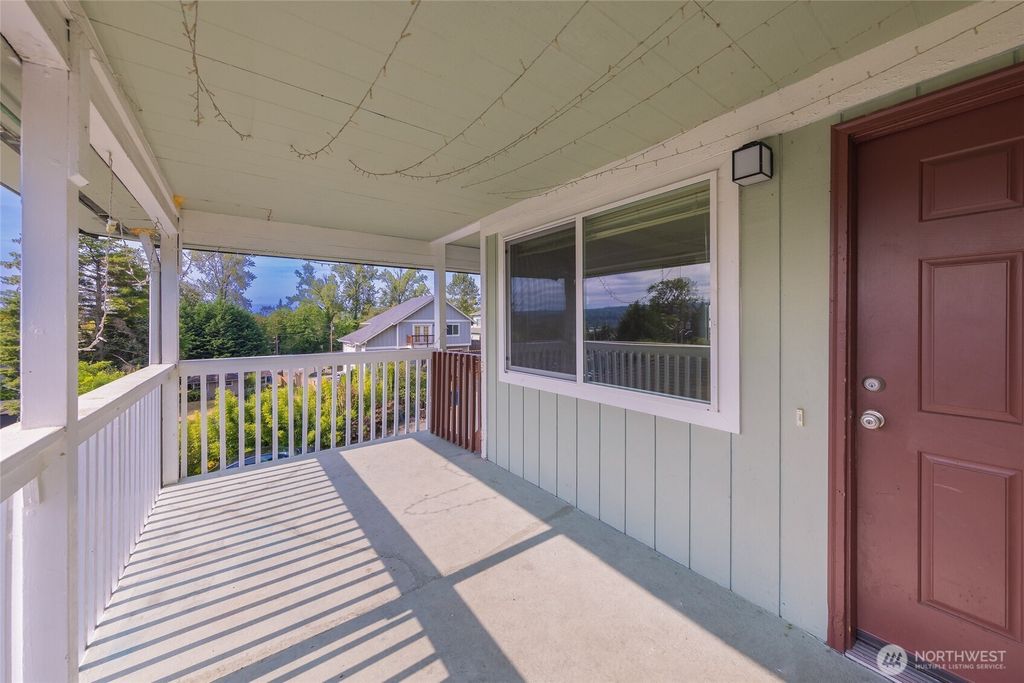 Photo of 361 Earlington Avenue SW, Renton, WA 98057 (MLS # 2534534)