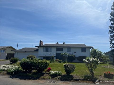 Photo of 10716 102nd Street SW, Tacoma, WA 98498 (MLS # 2517683)