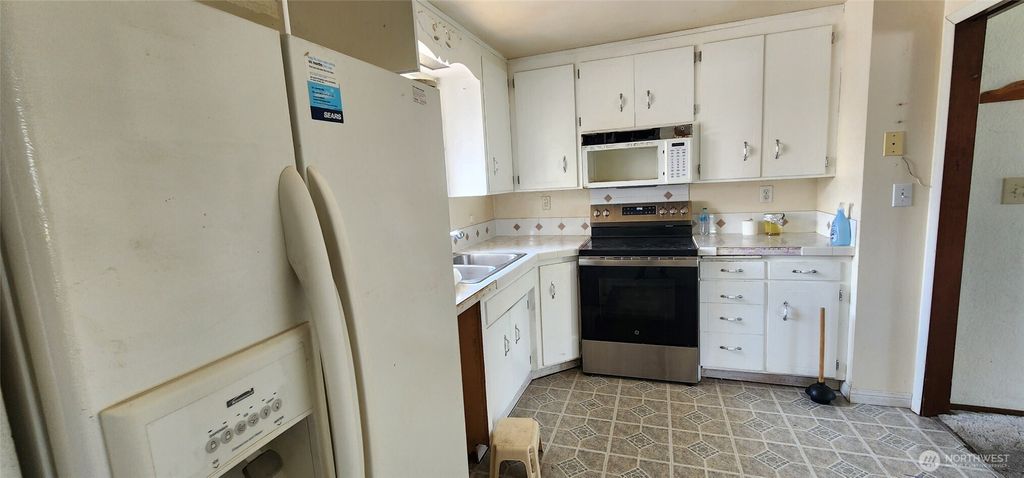 Photo of 10716 102nd Street SW, Tacoma, WA 98498 (MLS # 2517683)