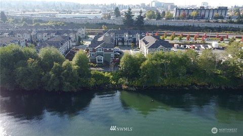 Photo of 3310 31st Drive, Everett, WA 98201 (MLS # 2496015)