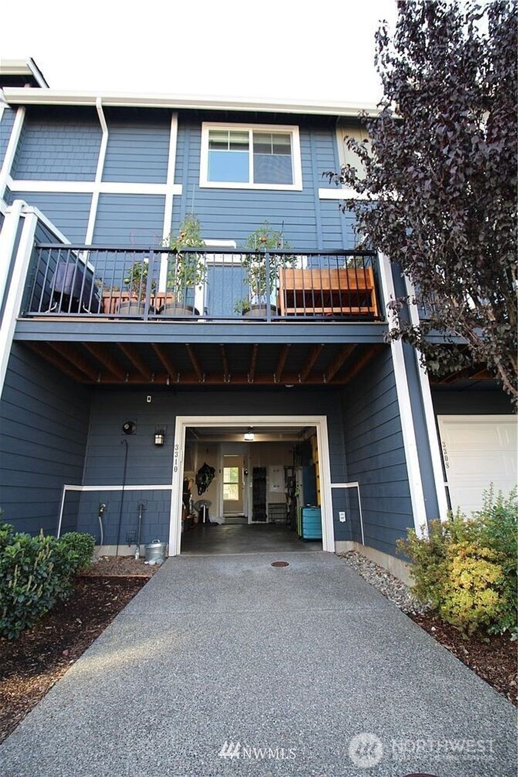 Photo of 3310 31st Drive, Everett, WA 98201 (MLS # 2496015)