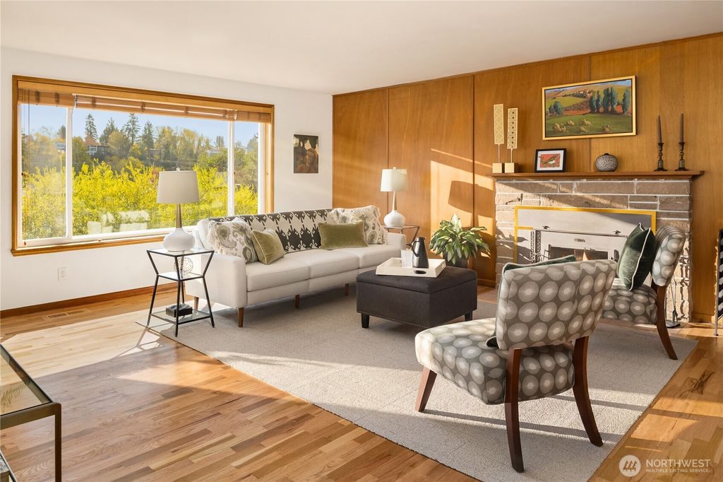 Photo of 5211 40th Avenue SW, Seattle, WA 98136 (MLS # 2504378)