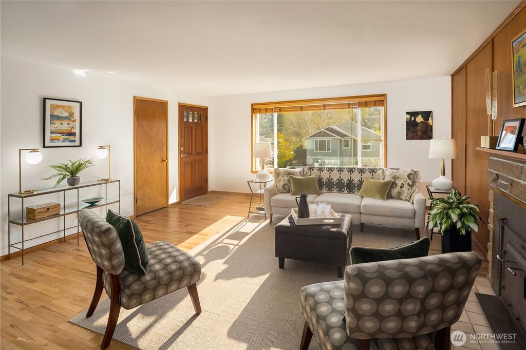 Photo of 5211 40th Avenue SW, Seattle, WA 98136 (MLS # 2504378)