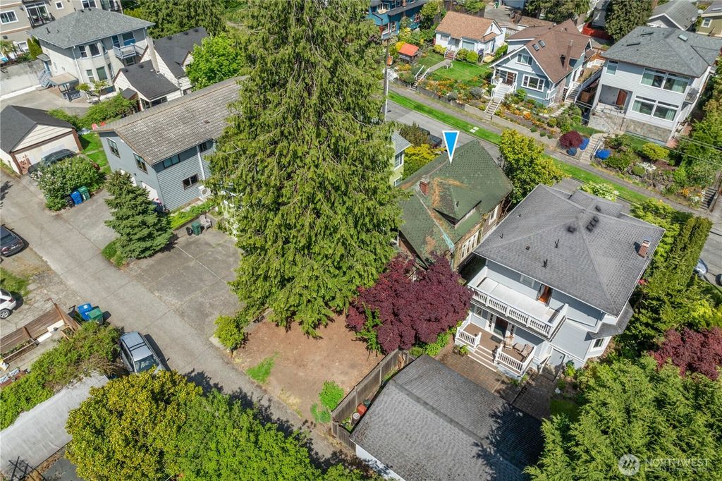 Photo of 329 N 72nd Street, Seattle, WA 98103 (MLS # 2362156)