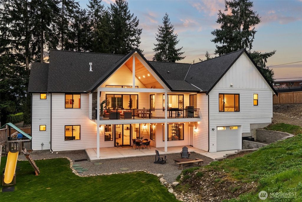 Photo of 17905 28th Street E, Lake Tapps, WA 98391 (MLS # 2512768)