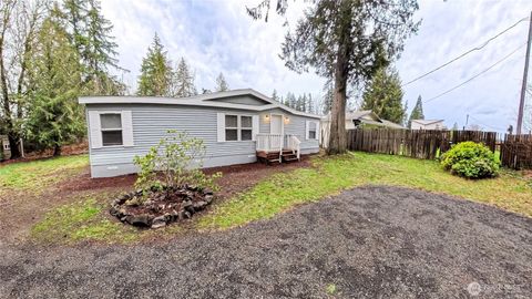 Photo of 51 E Skyline Drive, Shelton, WA 98584 (MLS # 2463328)