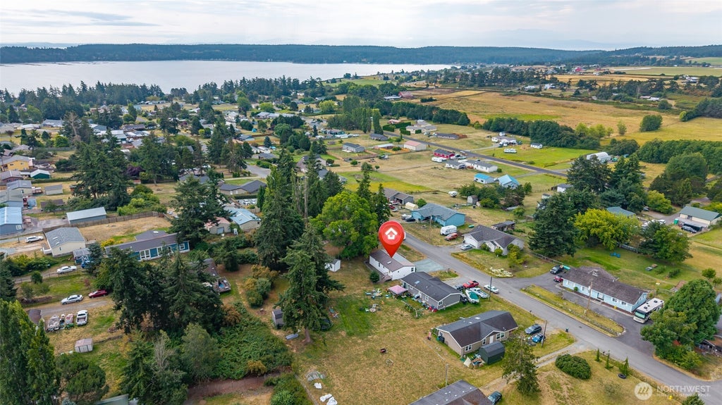 Photo of 1012 Shawn Avenue, Oak Harbor, WA 98277 (MLS # 2575217)