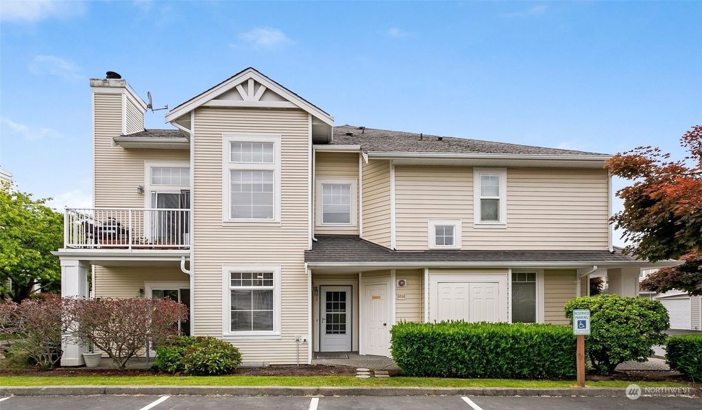 Photo of 5402 S 236th Street #9-1, Kent, WA 98032 (MLS # 2071787)