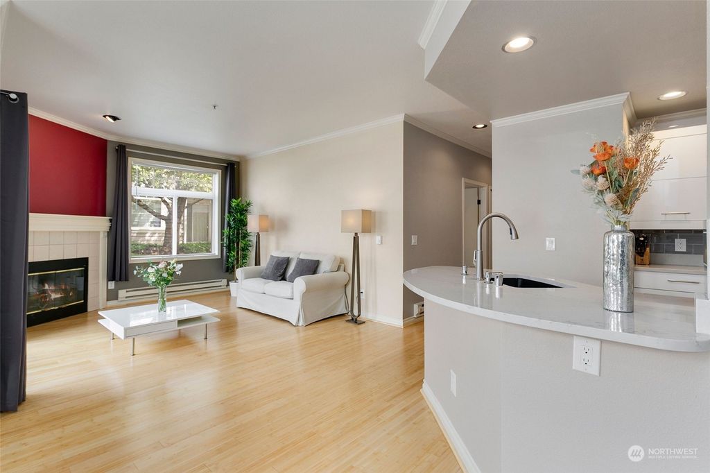 Photo of 5402 S 236th Street #9-1, Kent, WA 98032 (MLS # 2071787)