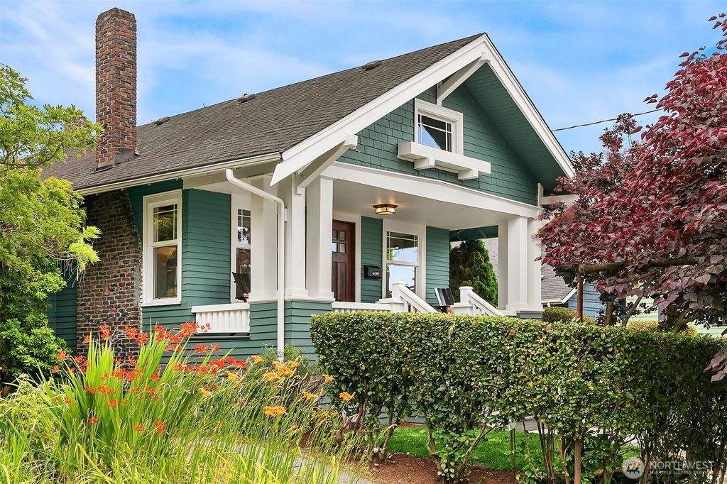 Photo of 4010 Interlake Avenue N, Seattle, WA 98103 (MLS # 2405701)