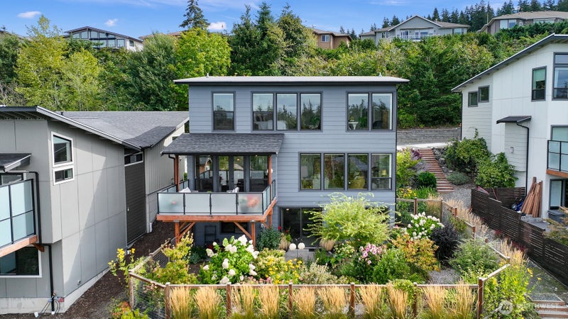3414 Sussex Drive