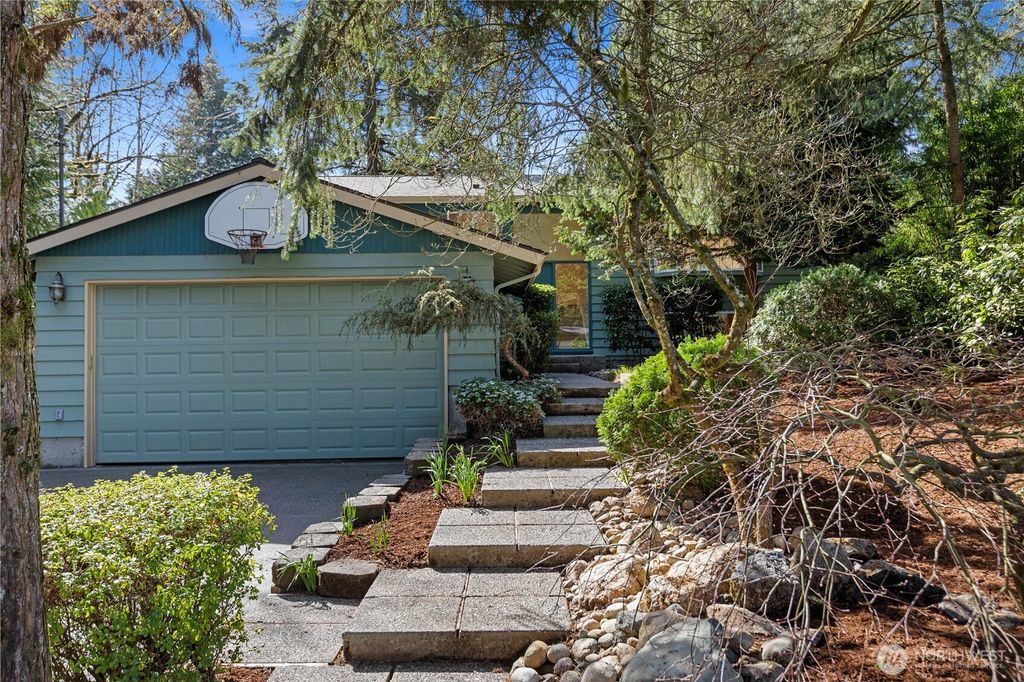 Photo of 20020 Cypress Way, Lynnwood, WA 98036 (MLS # 2350059)