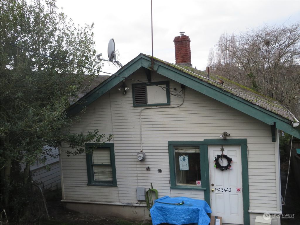 Photo of 3442 15th Avenue NW, Seattle, WA 98119 (MLS # 2190096)