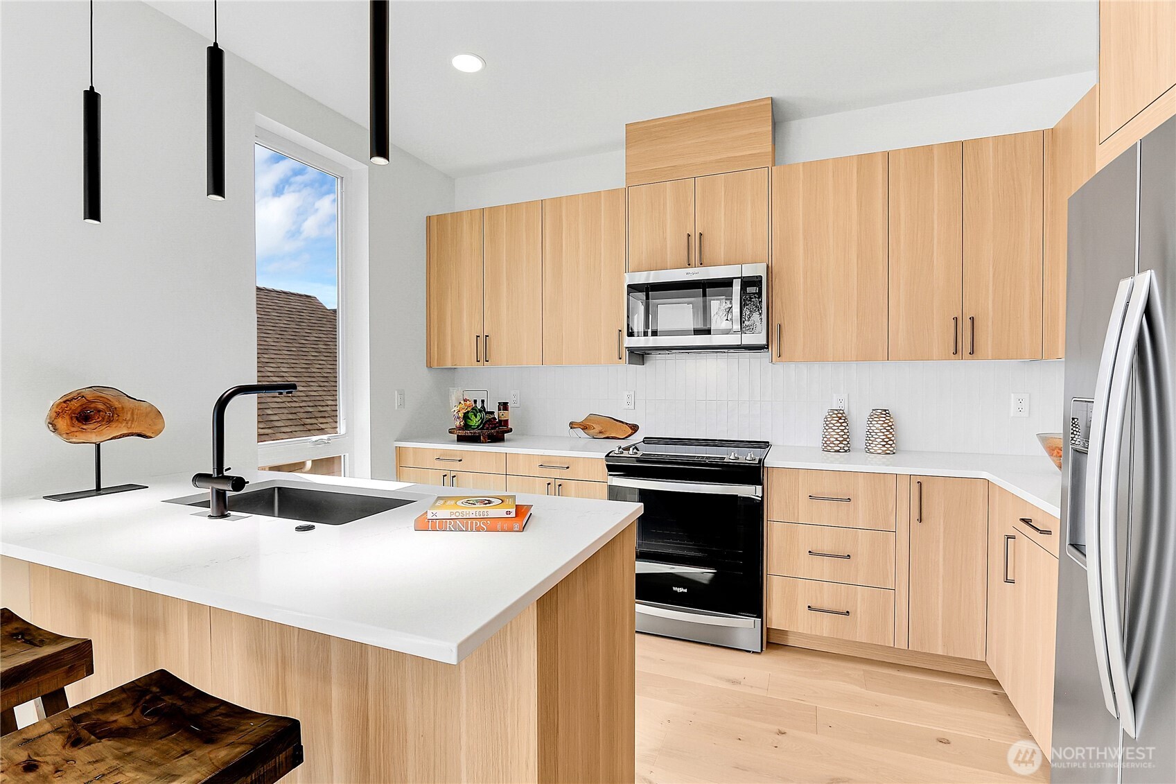 627 W Emerson Street