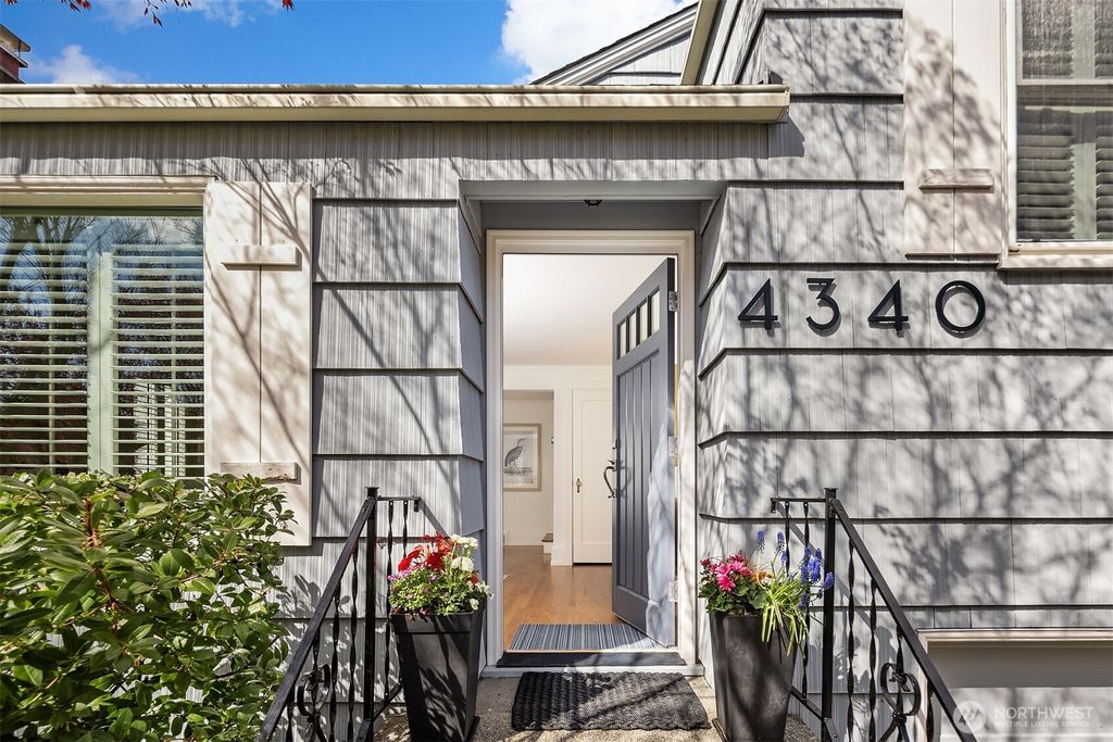 Photo of 4340 NE 56th Street, Seattle, WA 98105 (MLS # 2504521)