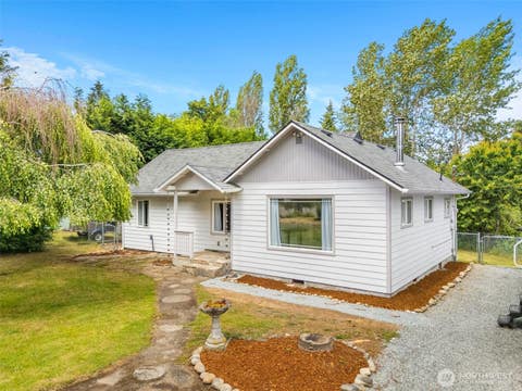 Photo of 626 SW 142nd Street, Burien, WA 98166 (MLS # 2531943)