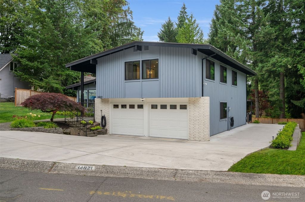 Photo of 14821 117th Pl Pl NE, Kirkland, WA 98034 (MLS # 2405107)