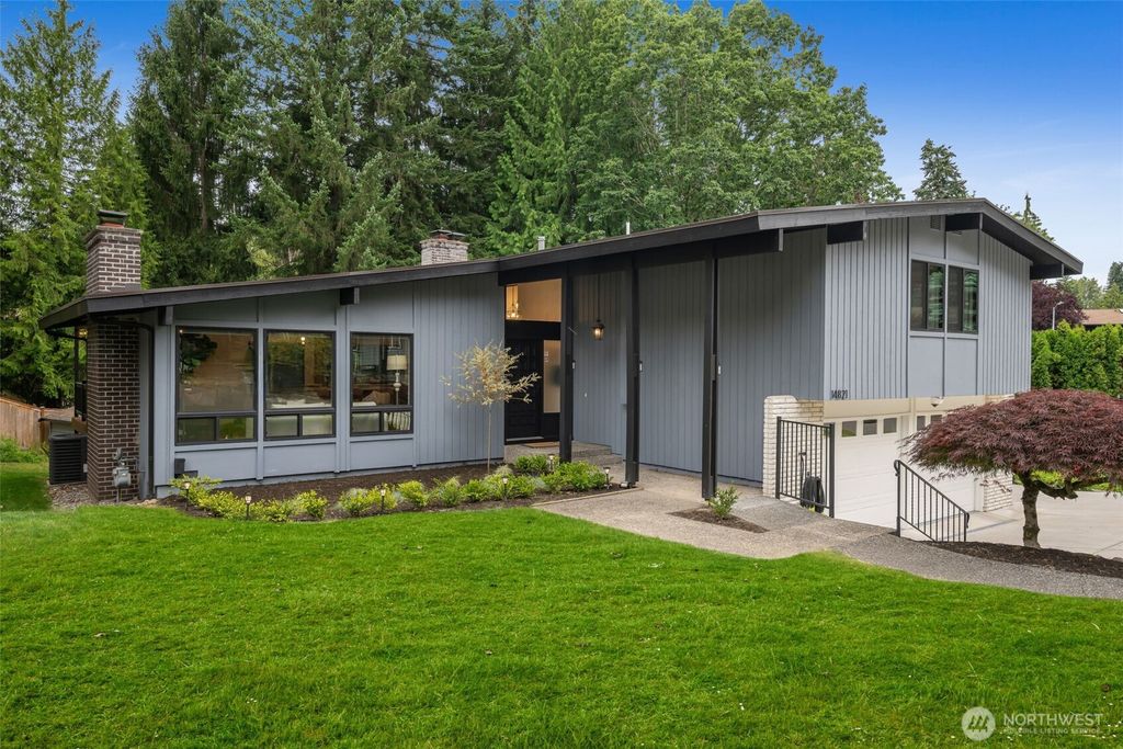 Photo of 14821 117th Pl Pl NE, Kirkland, WA 98034 (MLS # 2405107)