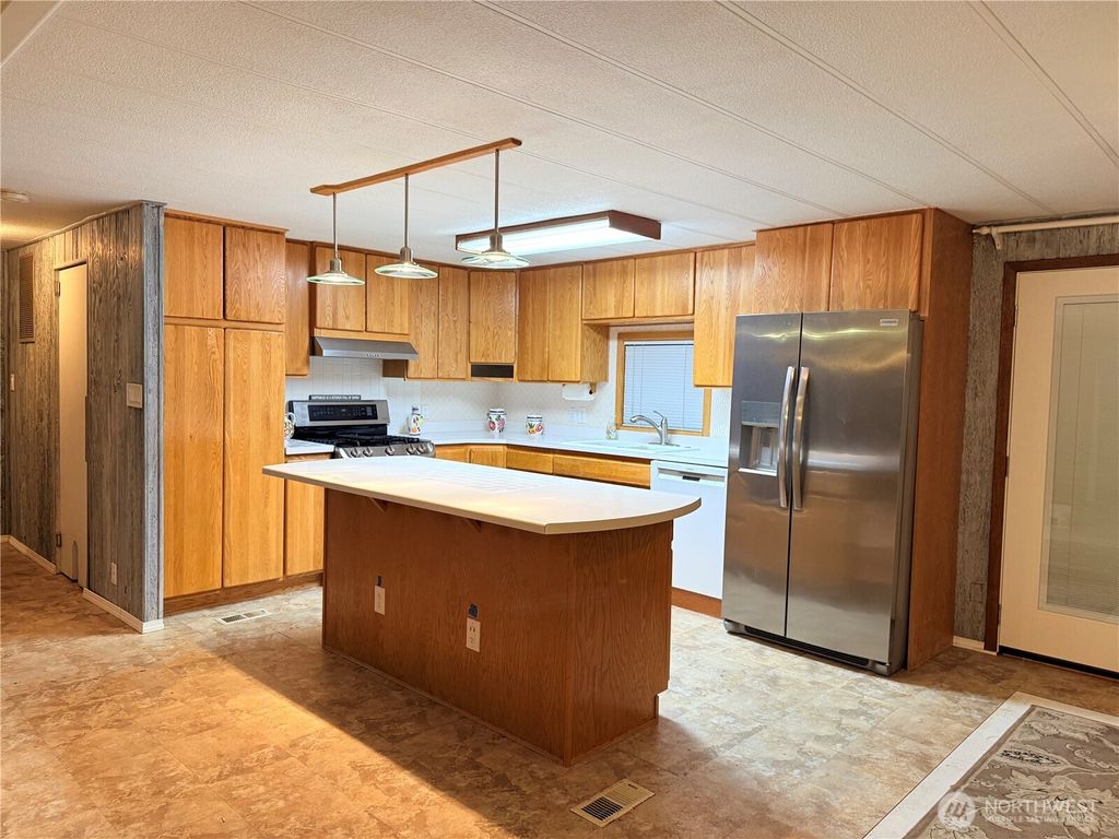 Photo of 411 SW College Avenue, Wilbur, WA 99185 (MLS # 2459441)