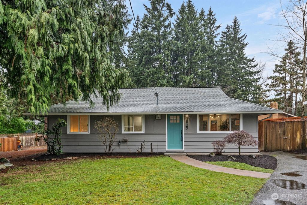 Photo of 2022 211th Place SW, Lynnwood, WA 98036 (MLS # 2193600)