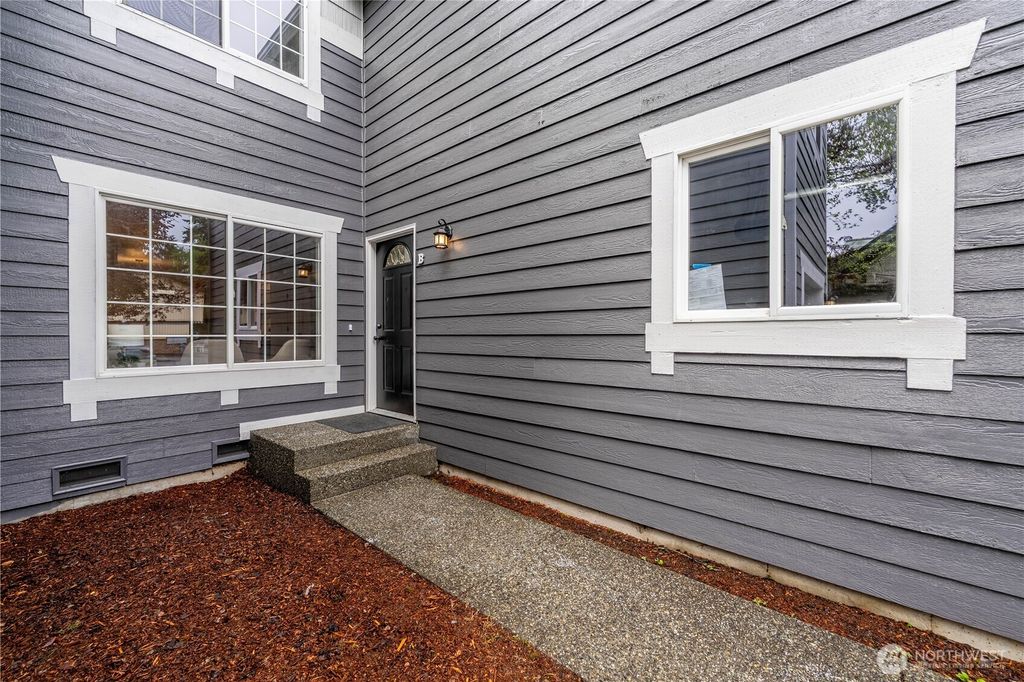 Photo of 6916 Rainier Drive #B, Everett, WA 98203 (MLS # 2367824)