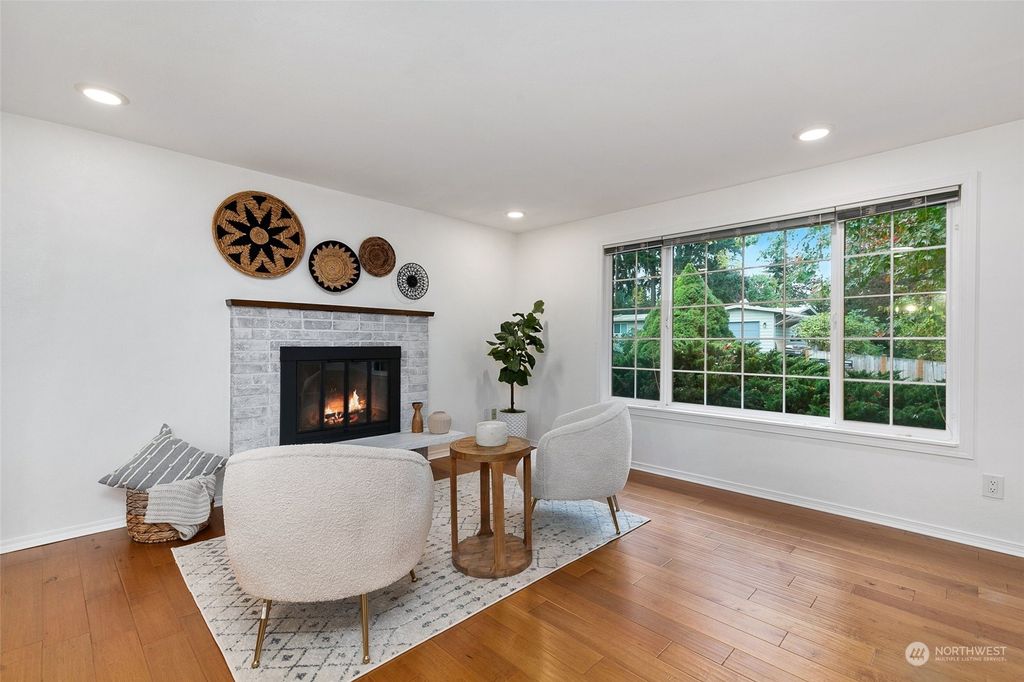 Photo of 8906 NE 139th Street, Kirkland, WA 98034 (MLS # 2304002)
