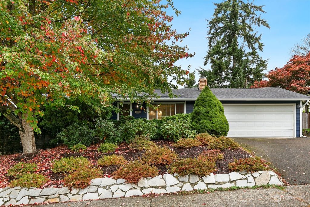 Photo of 8906 NE 139th Street, Kirkland, WA 98034 (MLS # 2304002)