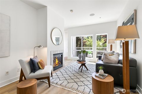 Photo of 6816 NE 153rd Place #D, Kenmore, WA 98028 (MLS # 2431292)
