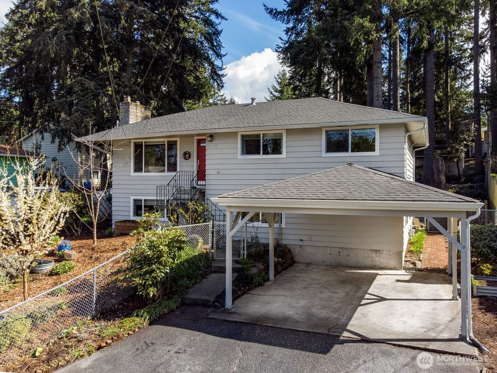 Photo of 22803 66th Avenue W, Mountlake Terrace, WA 98043 (MLS # 2483041)
