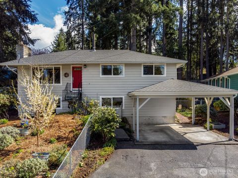 Photo of 22803 66th Avenue W, Mountlake Terrace, WA 98043 (MLS # 2483041)