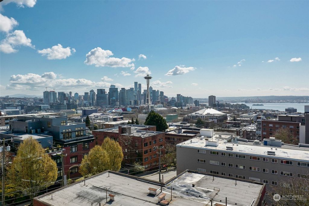 Photo of 1001 Queen Anne Avenue N #PH-3, Seattle, WA 98109 (MLS # 2201100)